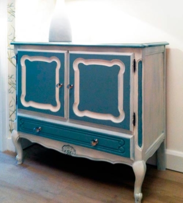 meuble-bleu-et-blanc-bd